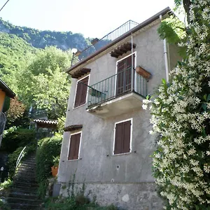  Holiday home Casa Cubo Italy